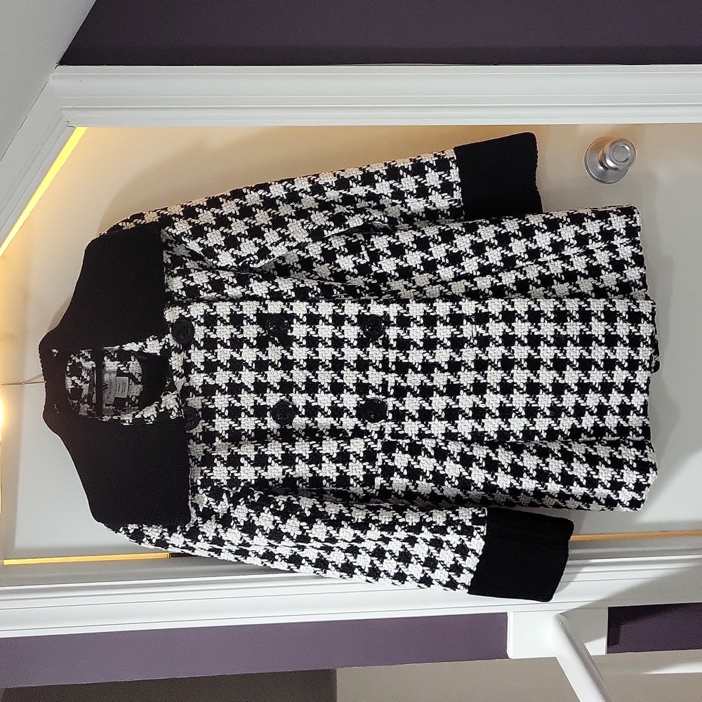 Houndstooth peacoat
